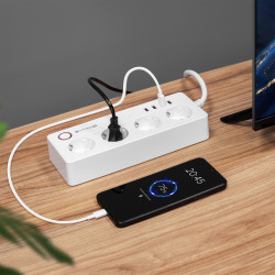 Krüger&Matz Listwa Sieciowa Kruger&Matz 4 Gniazda Typu Niemieckiego I 4Xusb 2100 Ma Connect P6  Tuya [[