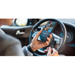 Krüger&Matz Adapter Bezprzewodowy Carplay - Android Auto Hl-Cp03 [[