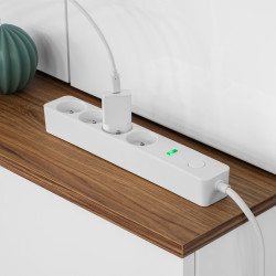 Rebel Przedłużacz Sieciowy Rebel 4 Gniazda Z Wyłącznikiem - 3M. [[