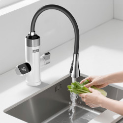 Teesa Przepływowy Podgrzewacz Wody Bateria Kuchenna Z Elastyczną Wylewką [[