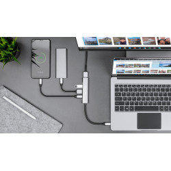 Krüger&Matz Adapter (Hub)  Usb Typu C Na Hdmi/Usb3.0/Usb2.0/C Port [[